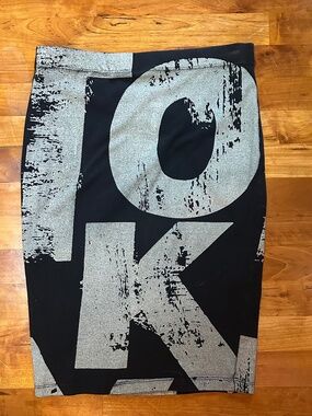 Isabel De Pedro, size 6, black/white/gray, fitted/body con skirt